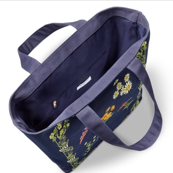 Agua Bendita x Target Dainty Floral Print Large Tote Bag - Picture 3 of 3